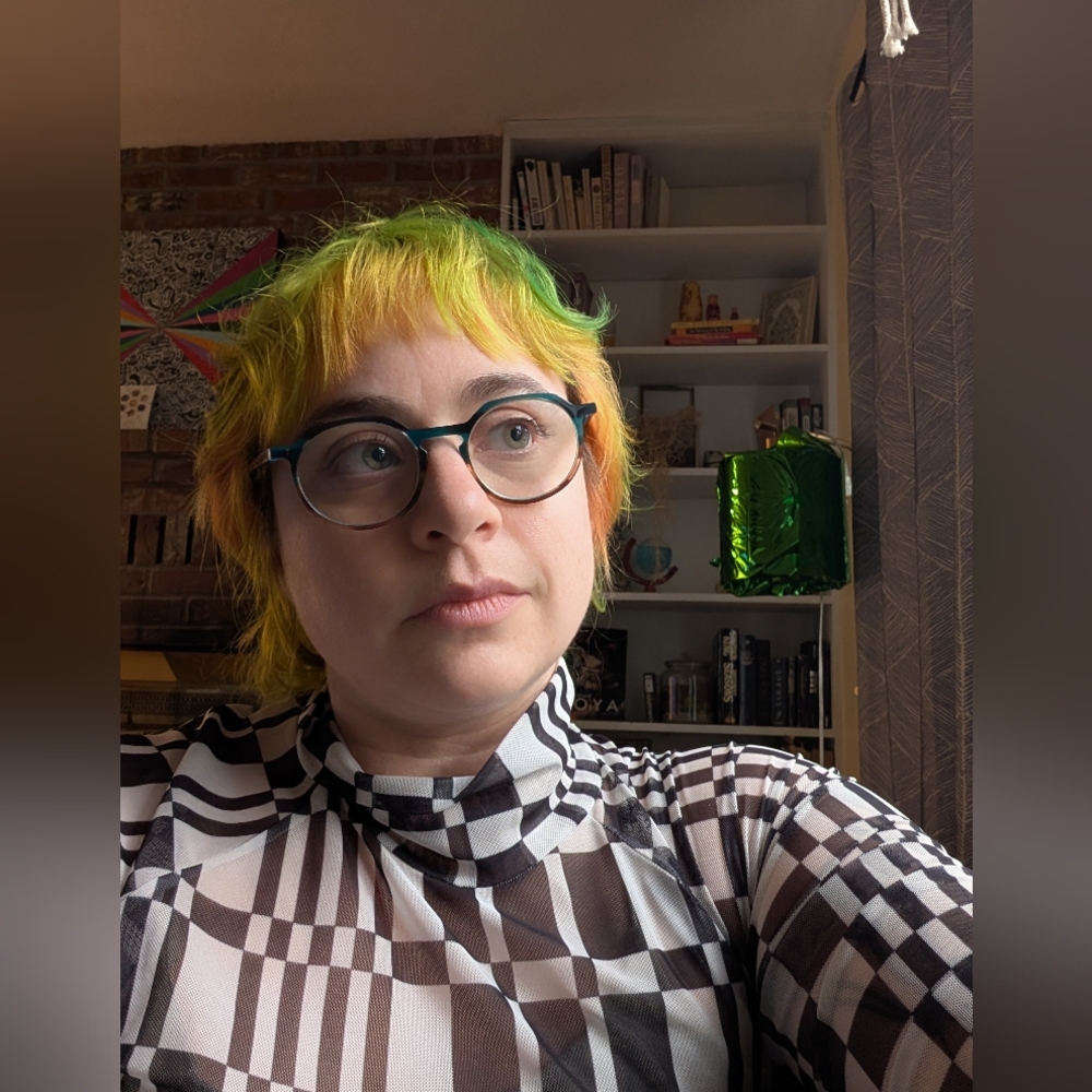 Meet your Posher, Caryn